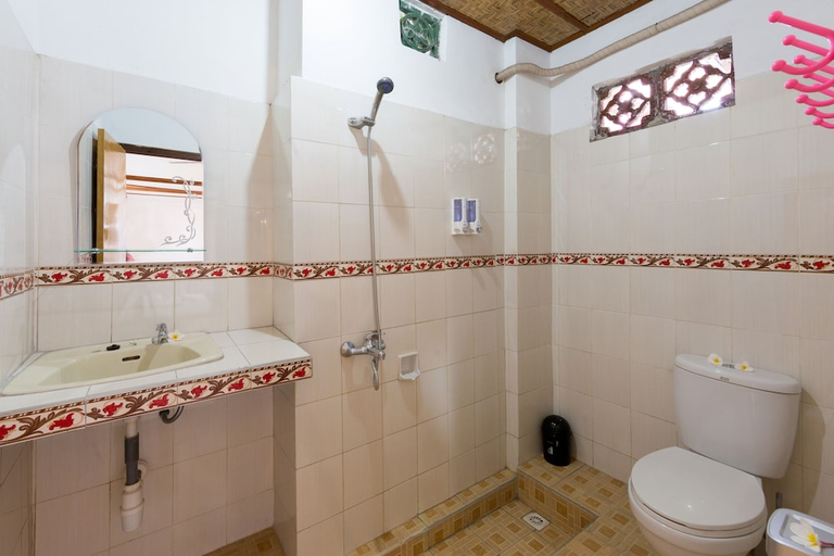 Bathroom 5, Sayong House, Gianyar