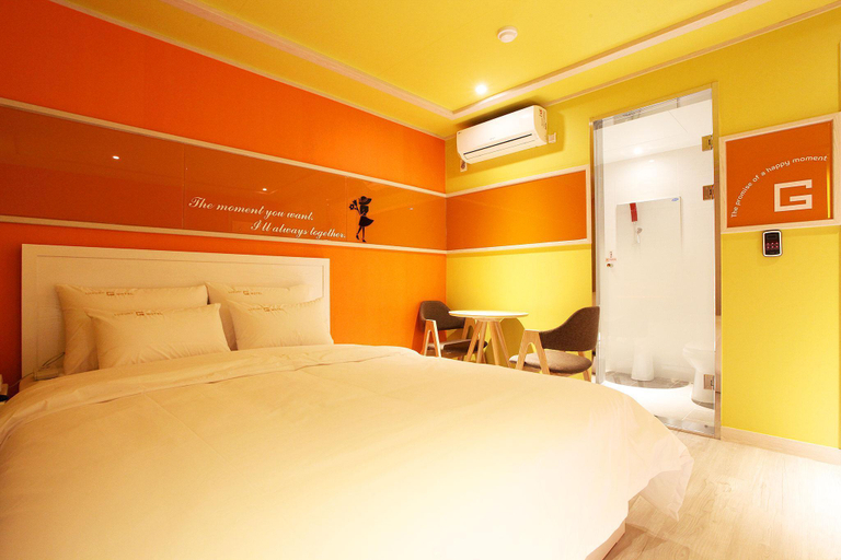 Others 5, Luxury G Motel, Nam