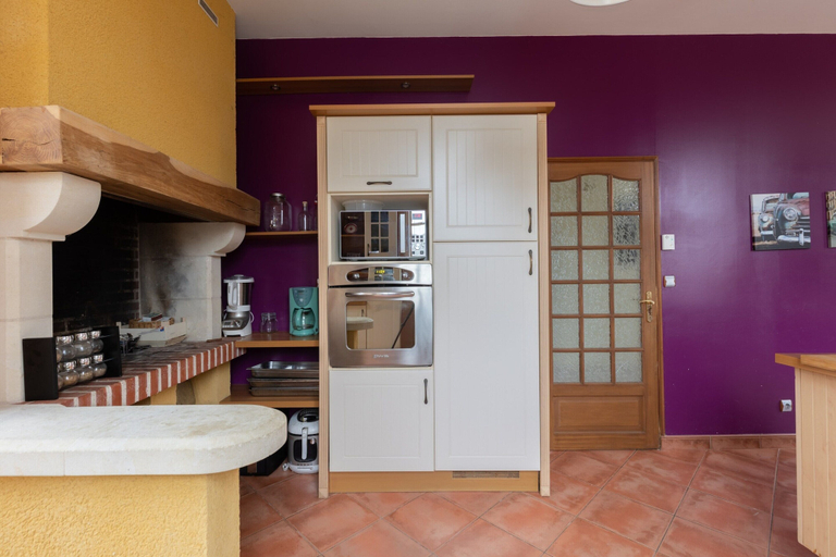 Private kitchen 5, Relaxed Luxury in the Sarthe Countryside, Sarthe
