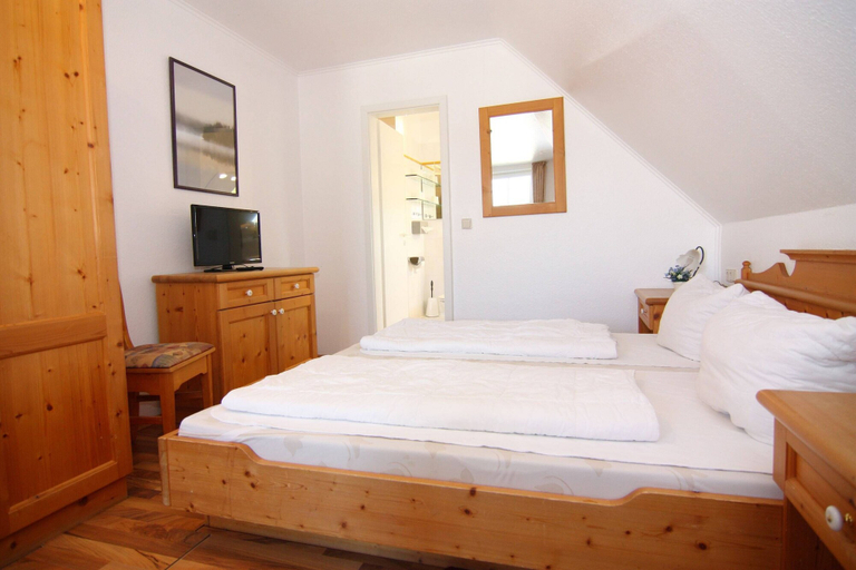 Bedroom 4, Appartementhaus Pinamar, Scharbeutz, Ostholstein