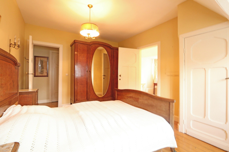 Room 5, Villa in Het Zoute Near the Beach, West-Vlaanderen