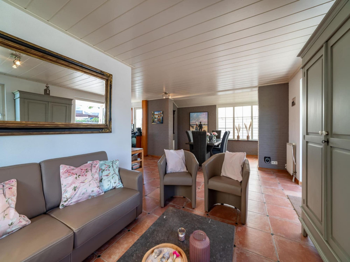 Living room 5, 6-person House With a Beautiful Garden, Kapelle