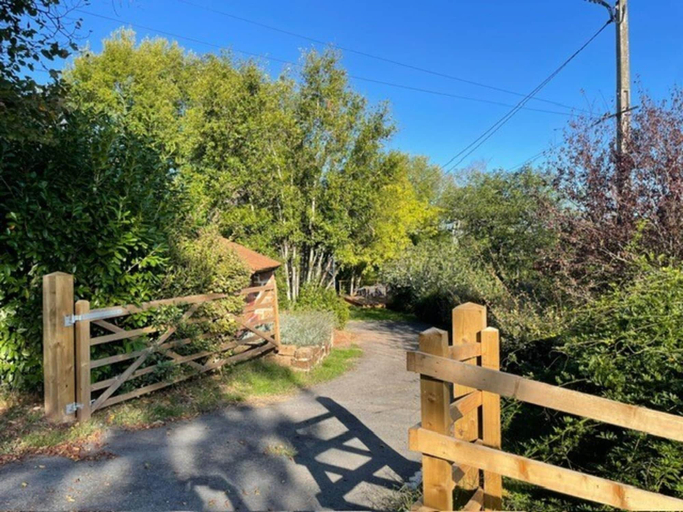 Garden 4, Cottage in Correze With Garden Views, Corrèze