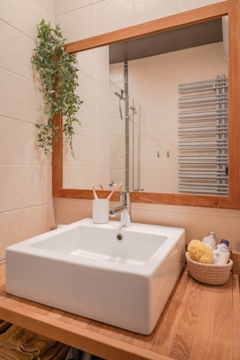 Bathroom 5, Apartment Near De Panne Beach, West-Vlaanderen