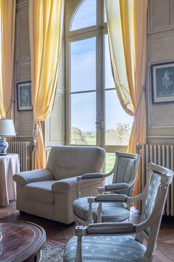 Living room 4, Chateau in Sarthe With Heated Pool, Sarthe