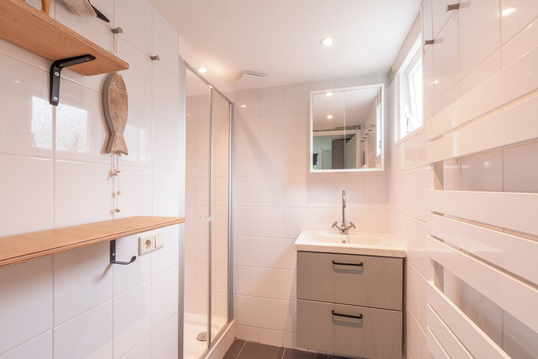 Bathroom 5, Duinland 50 Holiday Home for 4-people Near Beach, Zijpe