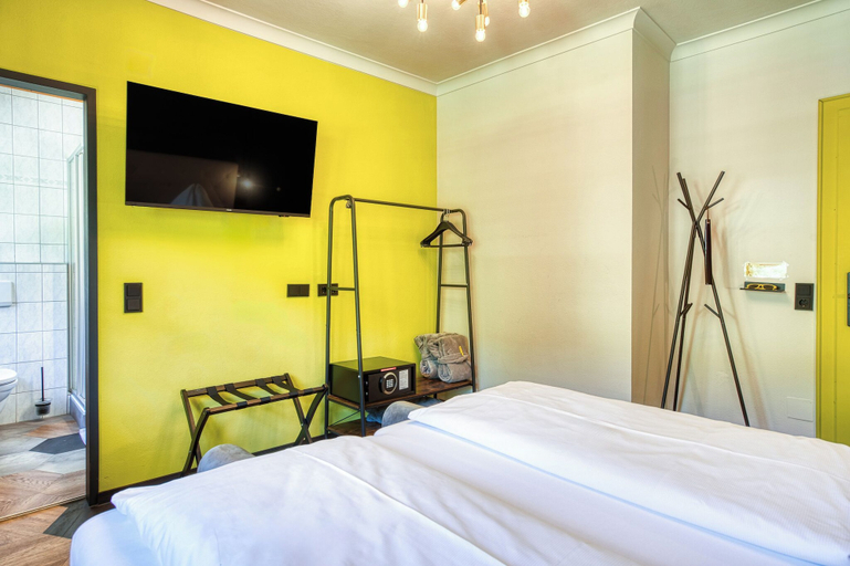 Bedroom 3, Boutique house happYellow, Zell am See