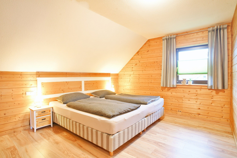 Room 5, Doppelhaushalfte mit Kamin in Hasselfelde, Harz