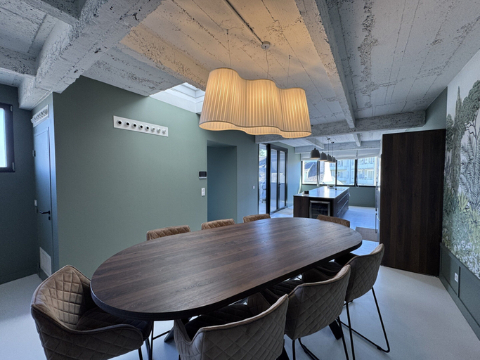 Dining 3, Stylish Home Base for Your Adventure, Sarthe