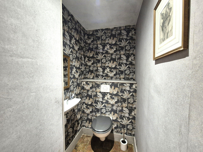 Bathroom 5, Elegant Chateau Escape for 2 - Nature & Calm, Seine-Maritime