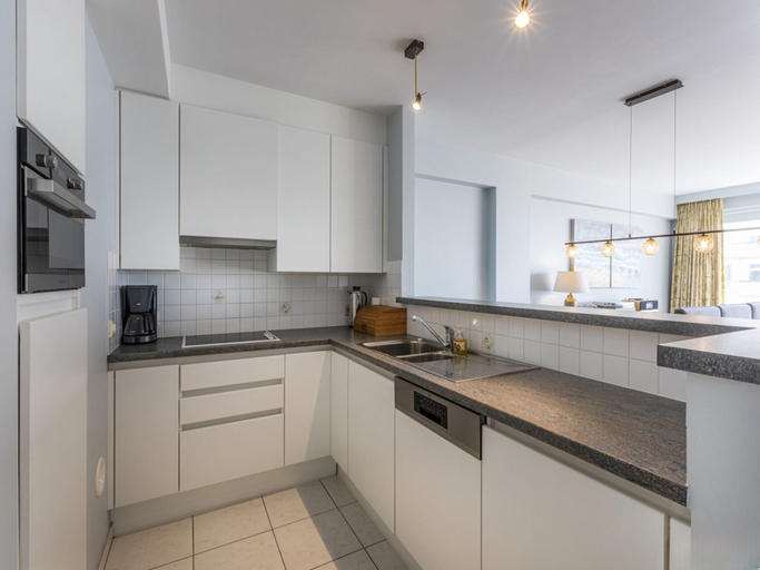 Private kitchen, Luxurious Flat in Koksijde With sea View, West-Vlaanderen