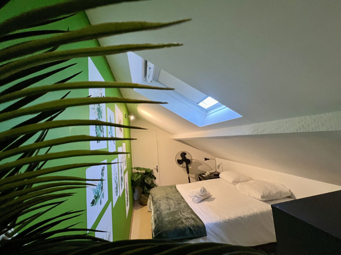 Room 5, Quiet & Stylish Home With Garden, Sarthe