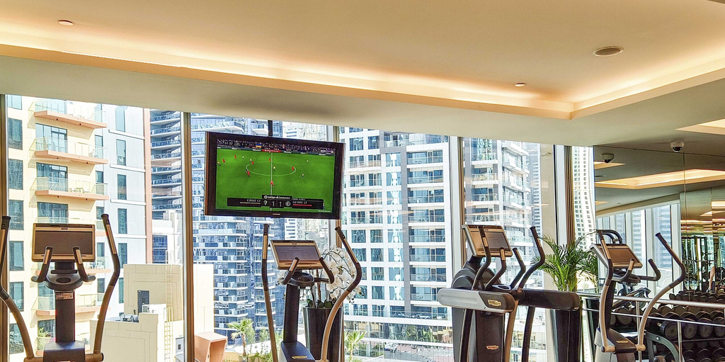 Gym 3, LUX The JW Marina Studio 4, Dubai