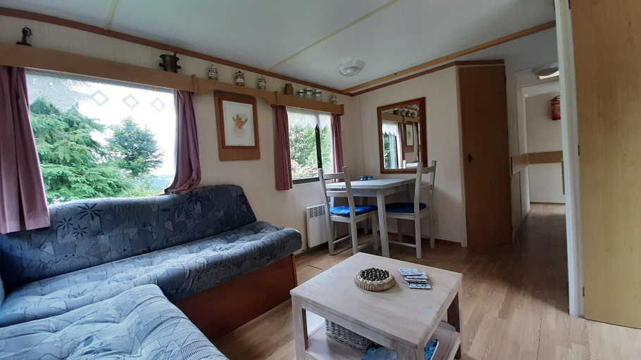 Others 5, Tour de France Retreat, Manche