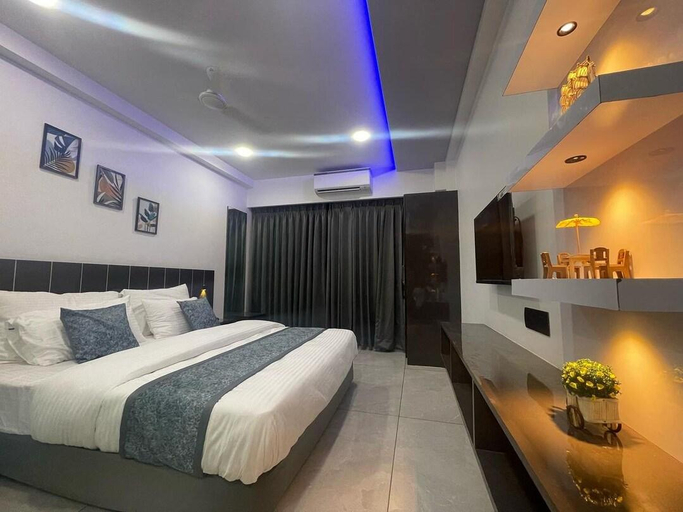 Others 3, Hotel Crown Palace, Surat