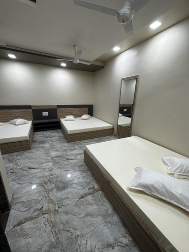 Bedroom 2, Hotel Royal Suites Plus, Ajmer