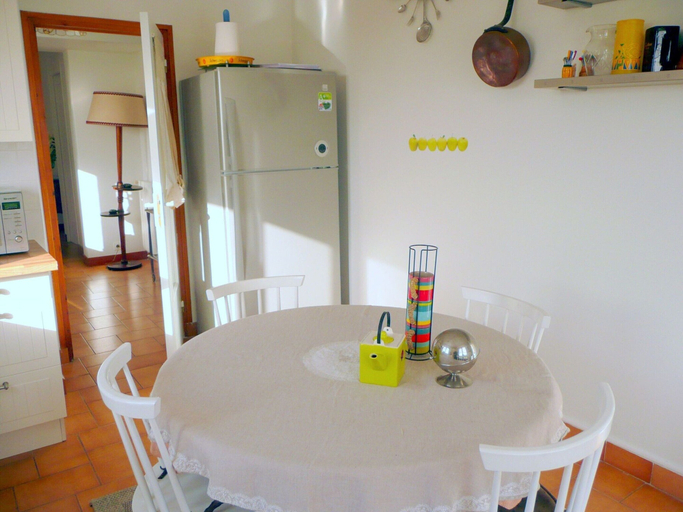 Dining 2, Holiday Home in Brittany With Sea View, Finistère