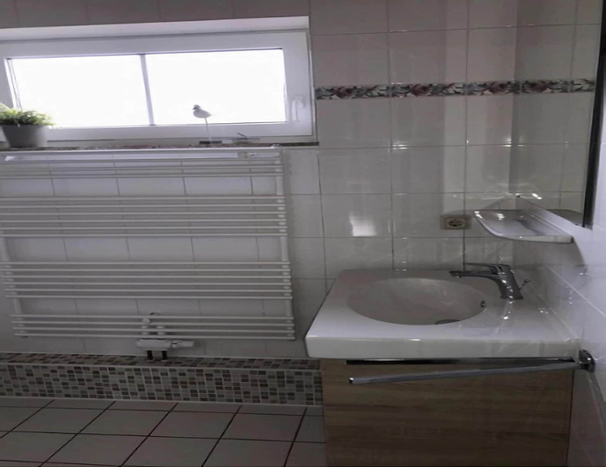 Bathroom 4, Ferienhaus Christina, Burhave, Wesermarsch