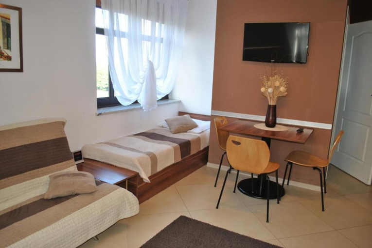 Others 5, Villa in Brenna Near Ski Lifts & Pool, Cieszyn
