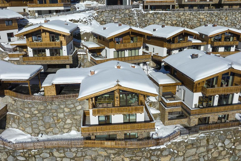 Primary image, Stylish Chalet by Ski Slopes, Zell am See