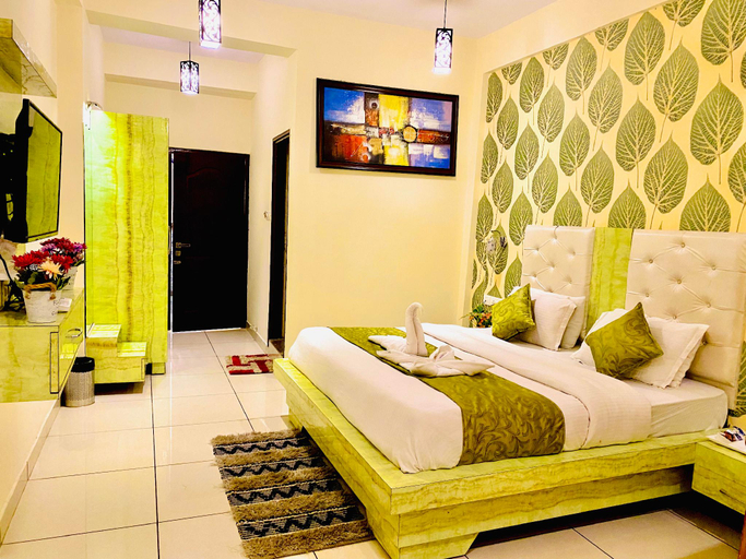 Others 4, Hotel natures feast, Kangra