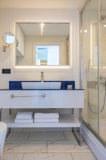 Bathroom 1, Panorama sea view Central Hotel, Batumi