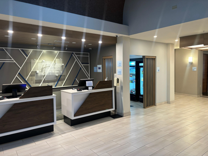 Public Area 5, Holiday Inn Express & Suites JOURDANTON-PLEASANTON, Atascosa
