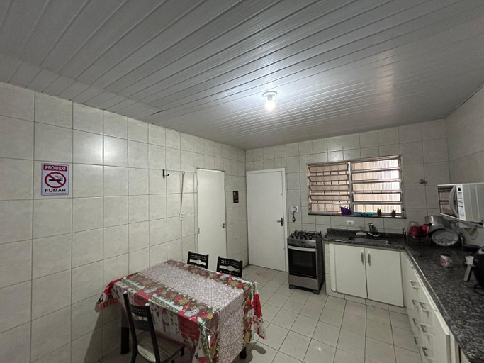 Others 5, Quarto Privativo Proximo ao Metro e Aeroporto, São Paulo