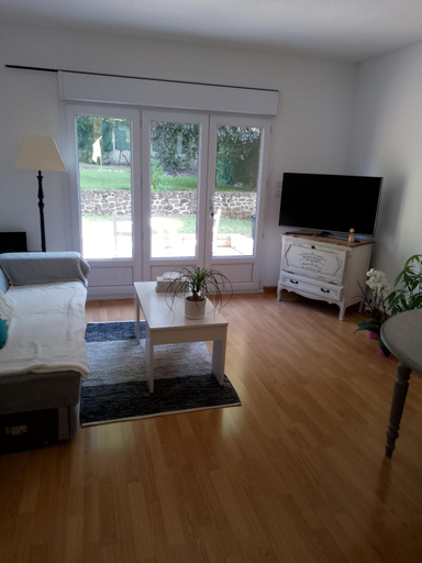 Others 2, Bienvenue chez Rosy, Sarthe