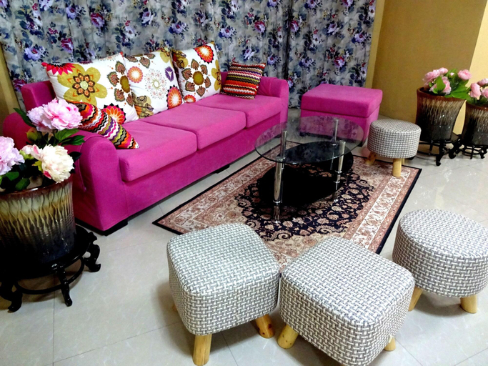 Public Area 5, The Yellow House, Tagbilaran City