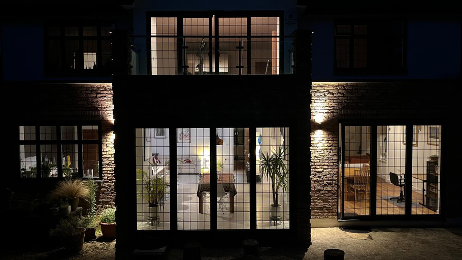 Others 2, Heavenly London - Whetstone Boutique Hotel, London