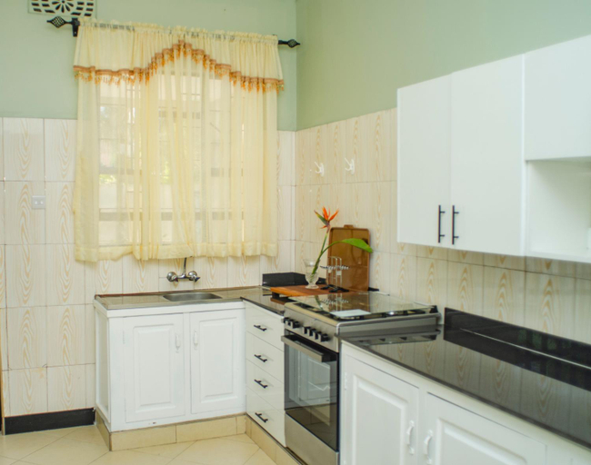 Others 3, Jadea residence, Meru