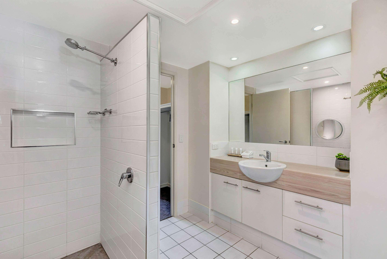 Bathroom 4, Ramada Encore By Wyndham Whale Cove Hervey Bay, Hervey Bay - Pt A