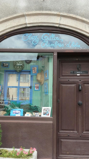 Others 5, Chez Gillou, Loire
