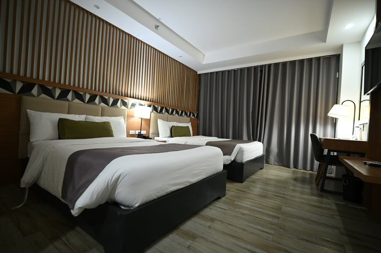 Crown Hotel Palawan at Harbour Springs Room Type - Deluxe Room Pool View