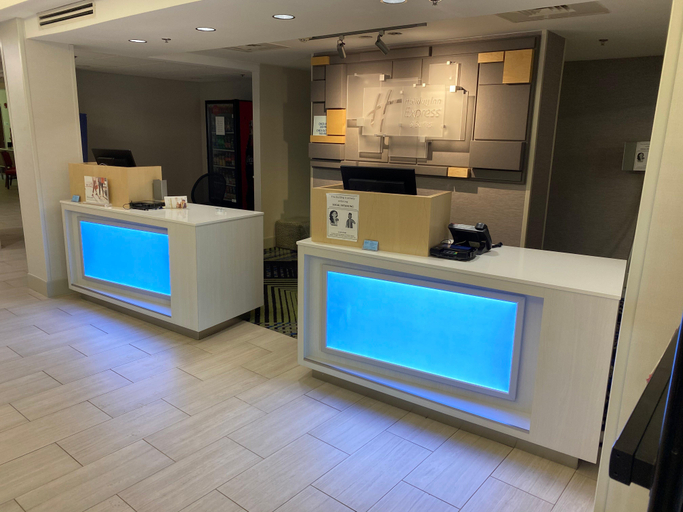Public Area, Holiday Inn Express & Suites CHESAPEAKE, Chesapeake
