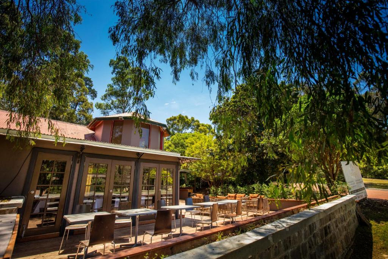 Exterior & Views 2, Eltham Gateway Hotel & Conference Centre, Nillumbik - South