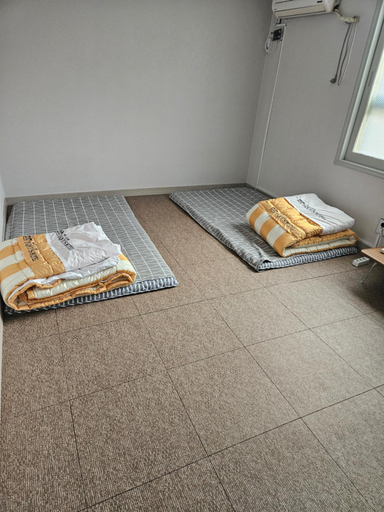 Others 4, Equus motel, Goseong