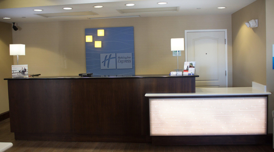 Public Area 4, Holiday Inn Express WEST JEFFERSON, Ashe