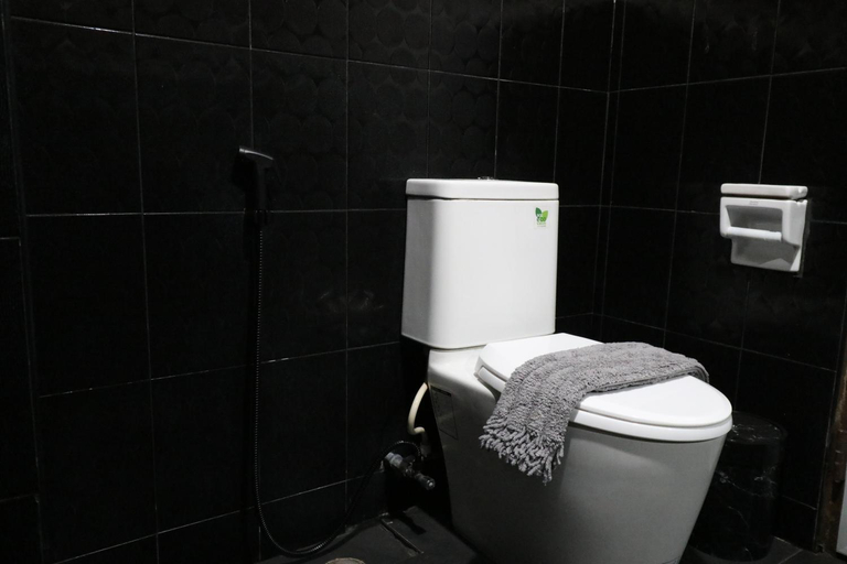 Bathroom 2, Akaligo at Nimman 15, Muang Chiang Mai