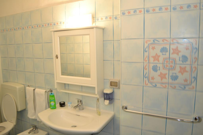 Bathroom 3, Hotel Gianlore, Ravenna