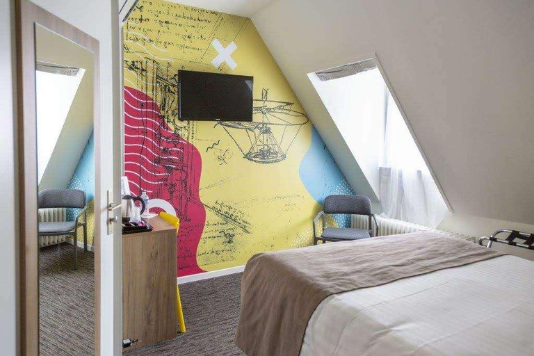 Bedroom 3, Logis Hotel Restaurant Chaptal, Amboise, Indre-et-Loire
