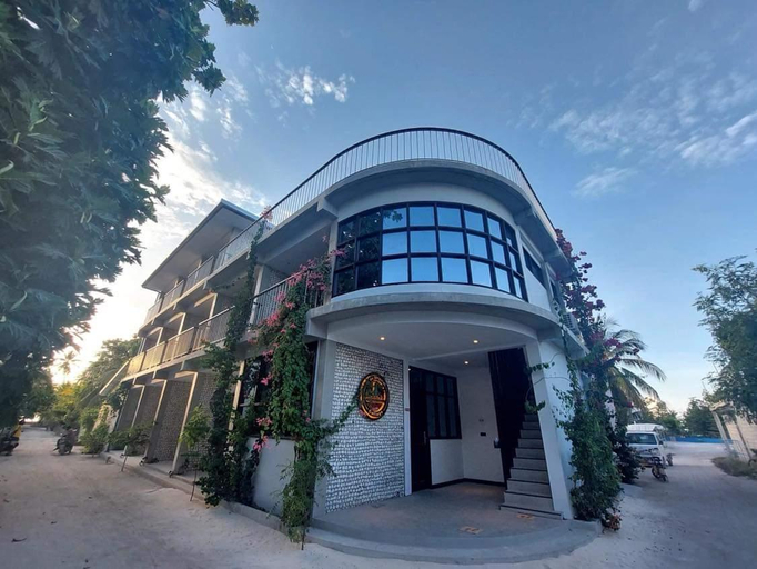 Others 4, Dhigurah Cottage