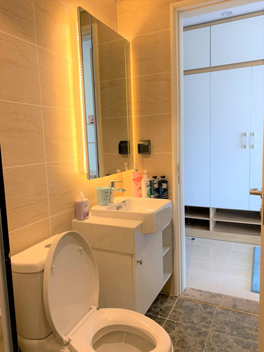 Bathroom 4, D Capitale Apartments, Cầu Giấy