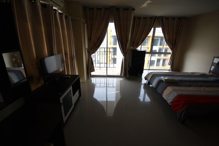 Others 5, Sunisa Plus Bangsaen, Muang Chon Buri