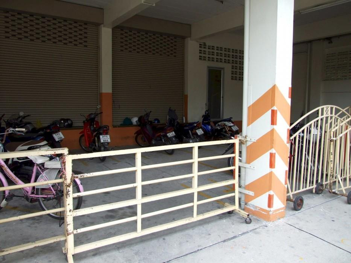 Others 5, KPH Apartment, Muang Nonthaburi