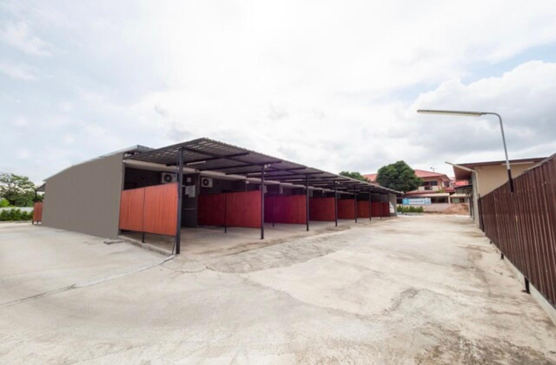 Others 4, 69 Resort Laem Chabang, Si Racha