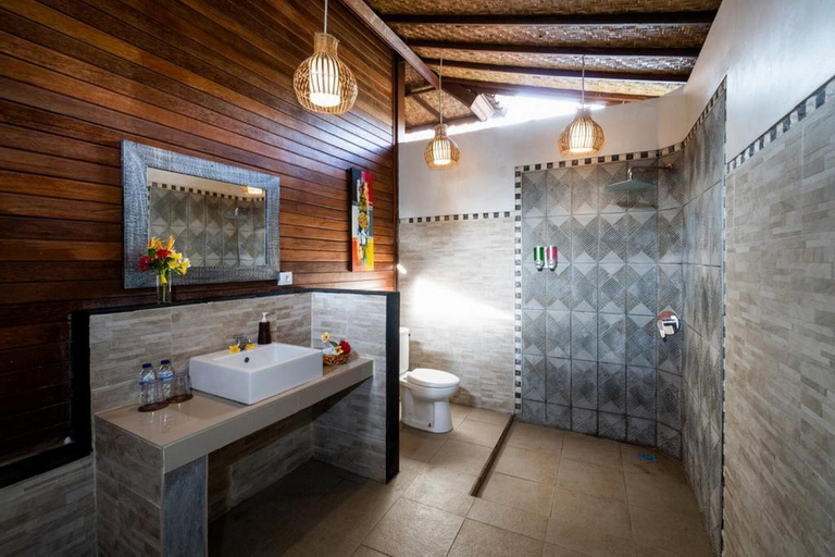 Bathroom 5, Sunset Cave Villas Lembongan, Klungkung