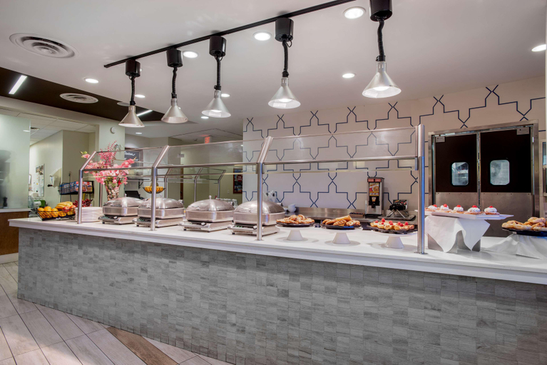 Food & Drinks 5, Best Western Plus Sawridge Suites, Division No. 16