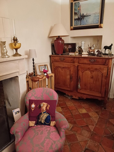 Others 2, La maison du bonheur, Charente